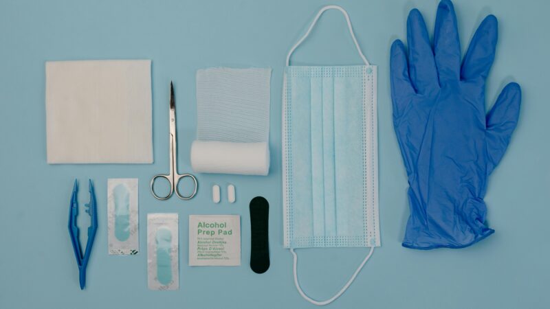 Como montar um kit de primeiros socorros para pets